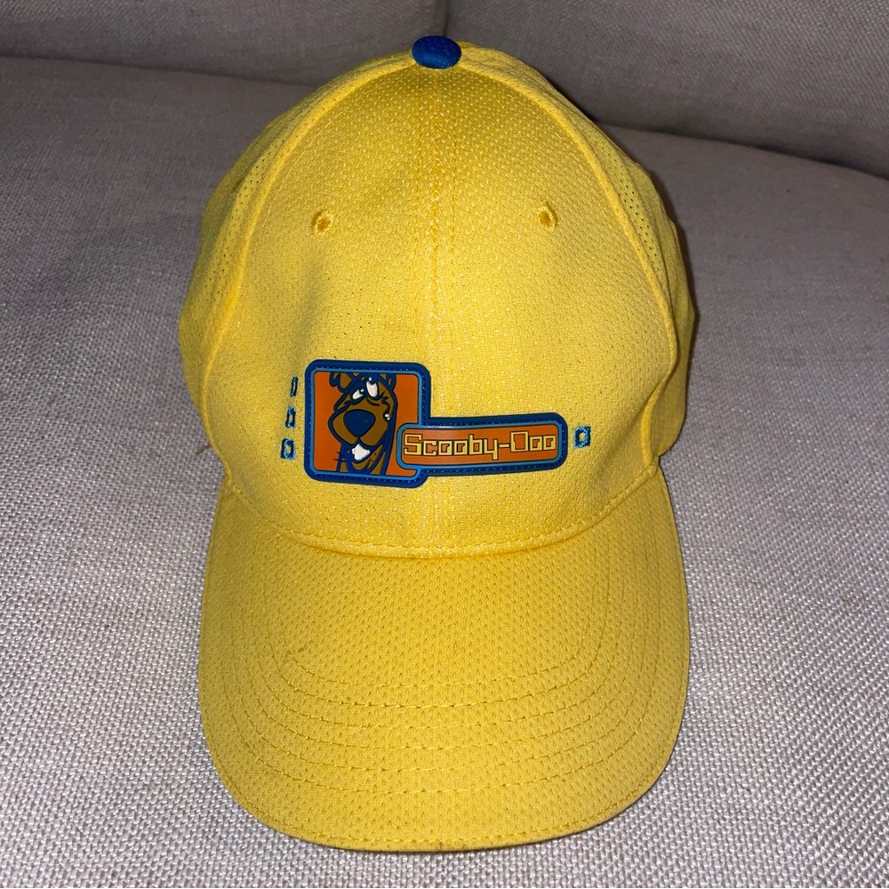 Vintage Scooby Doo Y2K 2001 Strap Back Cap Hat Cartoon Network Yellow